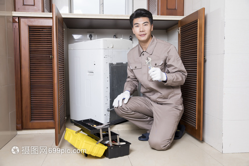 工人家电维修洗衣机