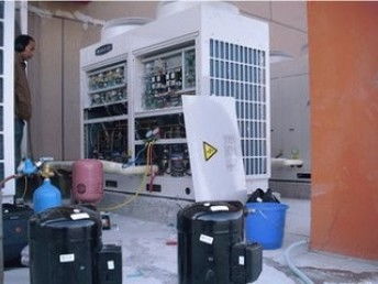 图 青羊区黄田坝苏坡立交周边空调维修安装移机清洗加氟 成都家电维修